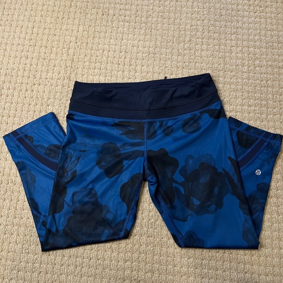 Vintage Lululemon Low Rise Crop Legging - Picture 1 of 4